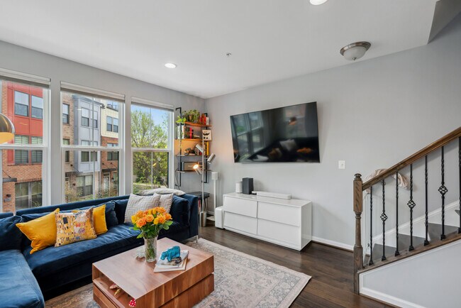 Foto del edificio - 6211 Chronicle St