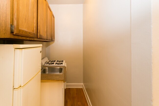 Foto del edificio - 2832 N Burling St