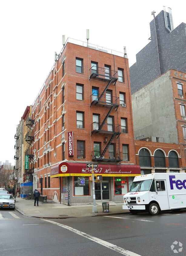 Foto principal - 2141 2nd Ave