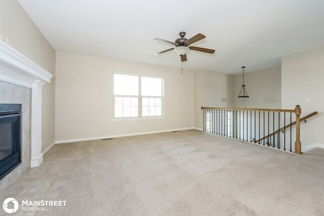 Building Photo - 1407 N 10th St E, Louisburg, KS 66053
