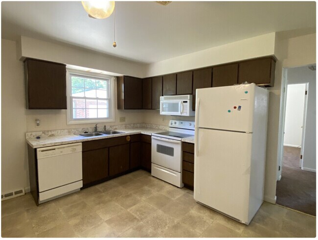 Building Photo - Westchester Duplex