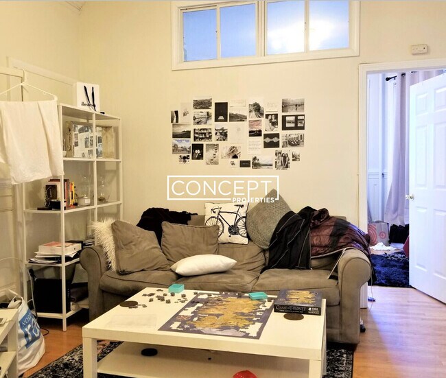 Foto del edificio - 45 Bay State Rd