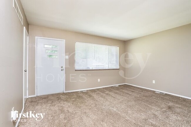Building Photo - 20 Airshire Pl