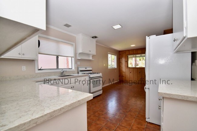 Building Photo - 50 Buena Vista Ave