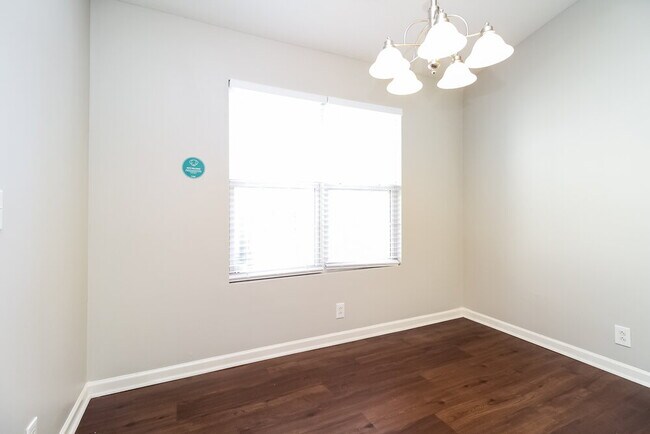 Foto del edificio - 5039 Boyd Dr