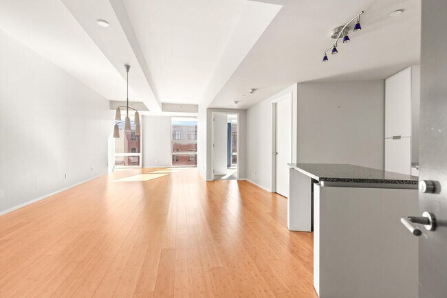 Building Photo - 141 Dorchester Ave