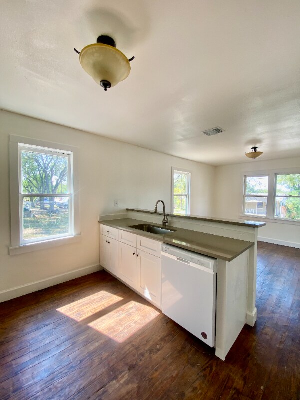 Building Photo - 414 Orange Ave