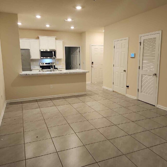 Foto del edificio - 86624 Shortline Cir