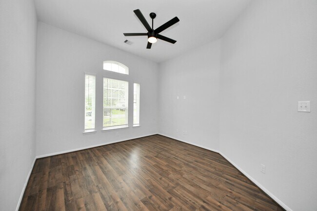 Foto del edificio - 2326 Kelson Cove Dr