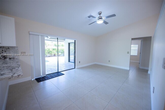 Foto del edificio - 9815 NW 43rd St