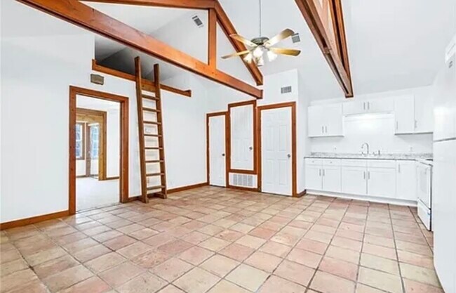 Foto del edificio - 2900 Cole Ave