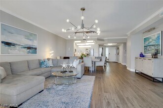Building Photo - 420 Cove Tower Dr