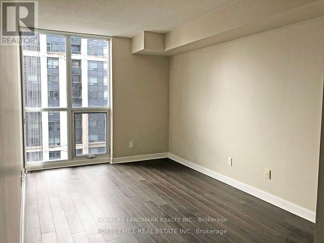 Building Photo - 2907-4968-4968 Yonge St