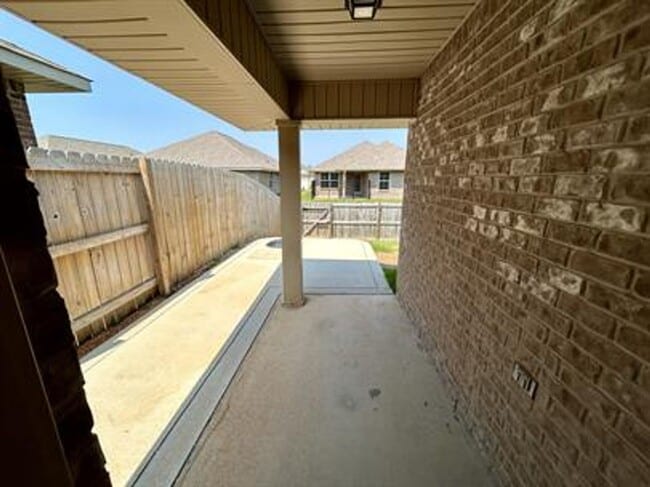 Building Photo - 130 Joe Fletcher Dr