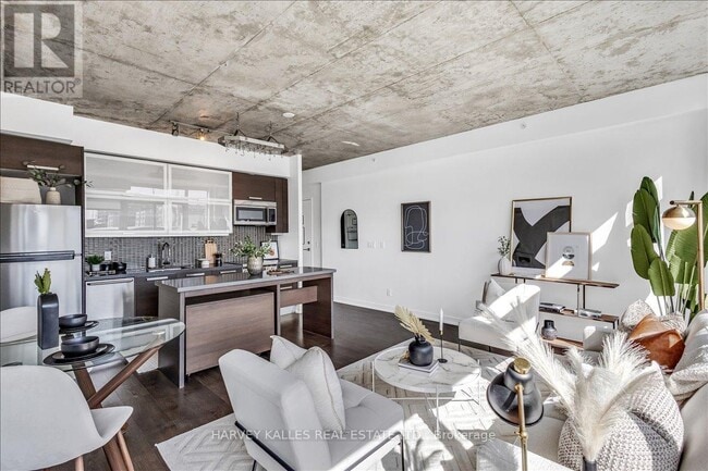 Building Photo - 1205 Queen St W