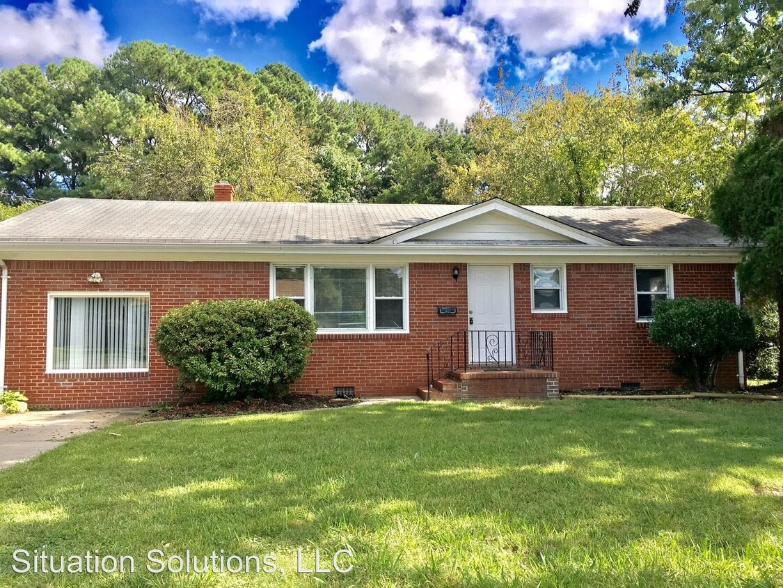 Primary Photo - 3 br, 1.5 bath House - 404 Ingram Road