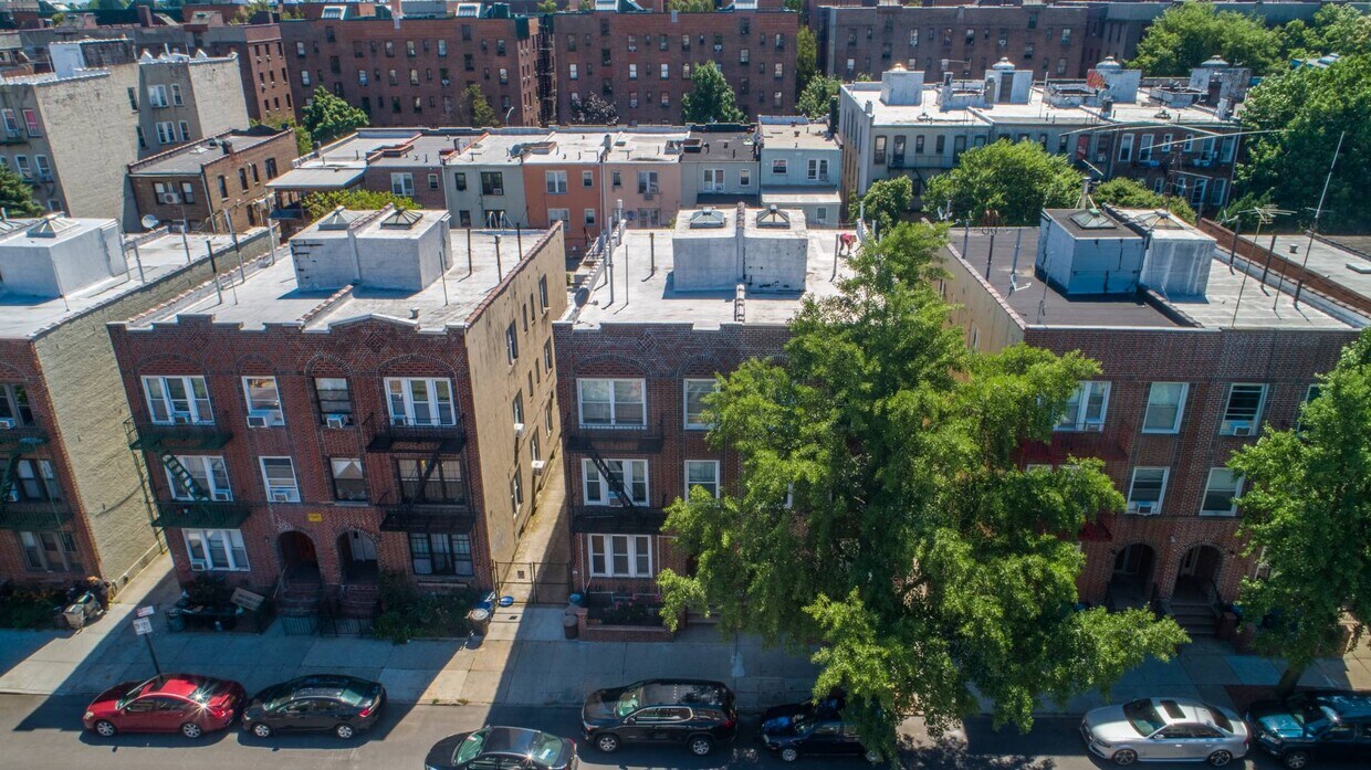 Foto principal - 48-39 45th St