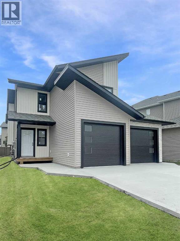 Building Photo - 10417-10130 130 Ave