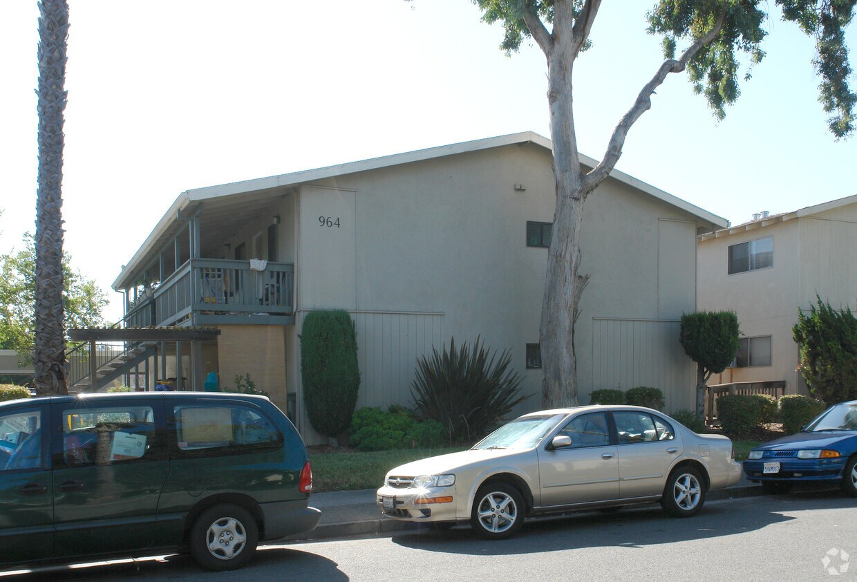 Primary Photo - 952-964 Sharmon Palms Ln