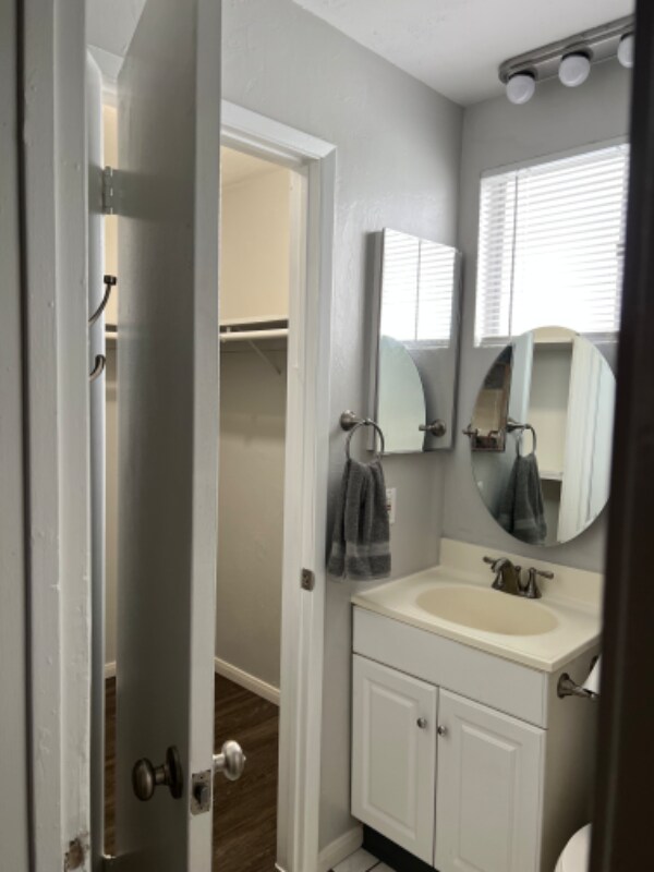 2561 1/2 Ridgeway Dr, National City, CA 91950 House Rental in