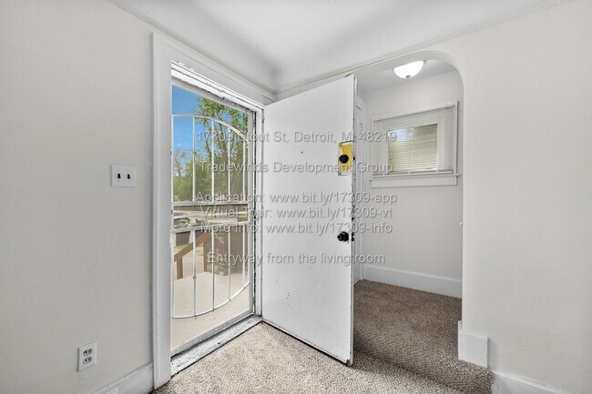 Foto del edificio - 17309 Stout St