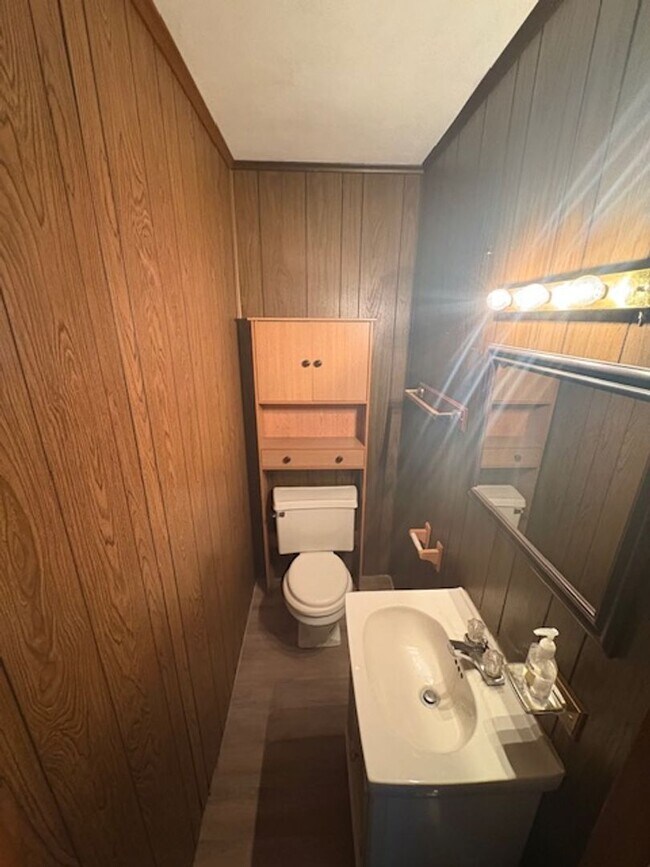 Foto del edificio - Single Family Home - 3 bedrooms / 2 bathrooms