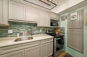 Foto del edificio - 3120 Beach Blvd S