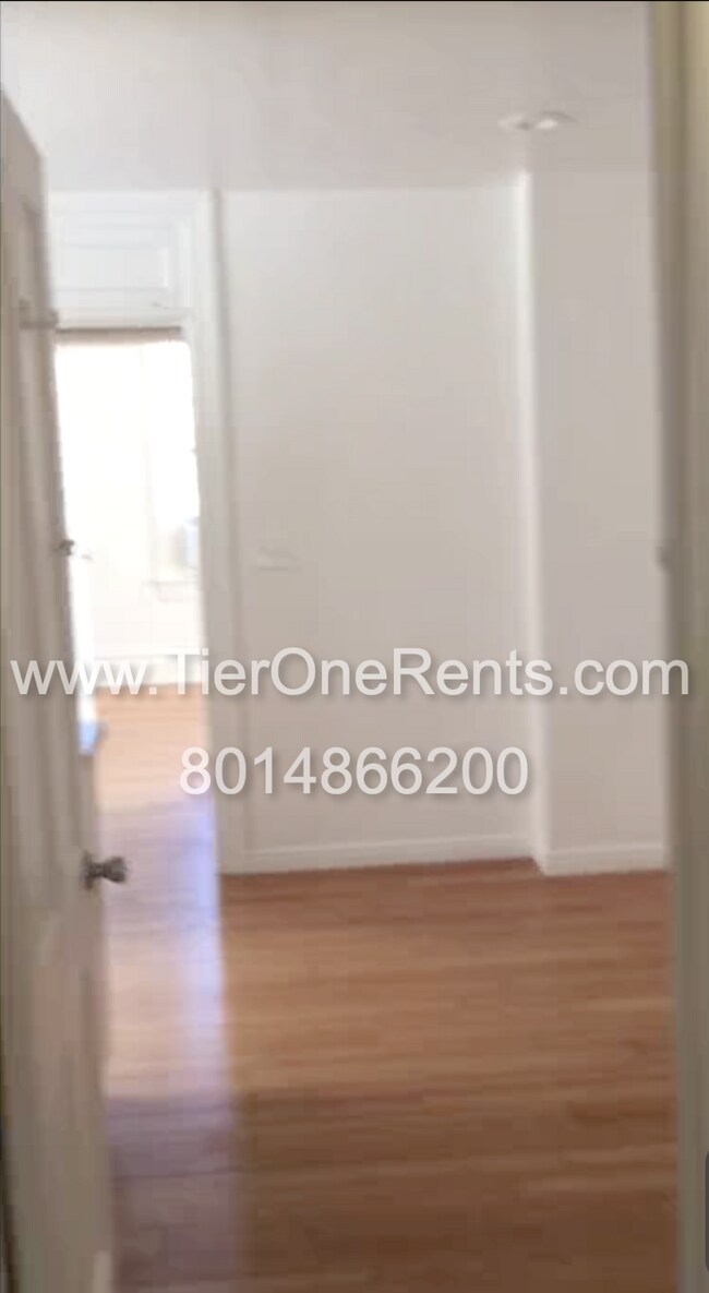 Foto del edificio - Quiet Upstairs Apartment in pleasant desir...