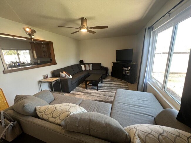 Foto del edificio - 8570 Hebrides Dr