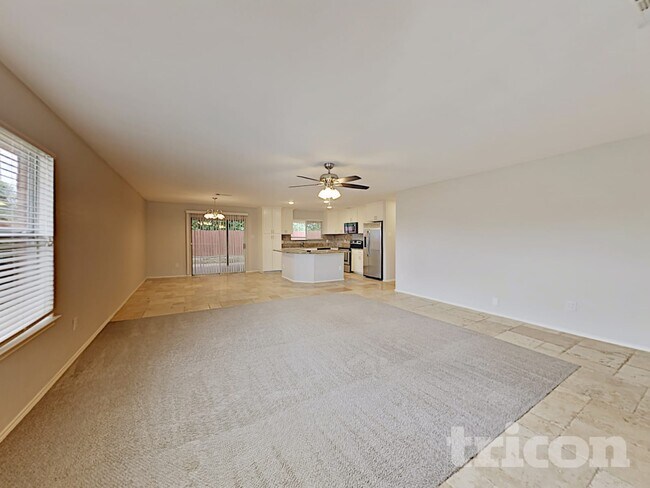 Foto del edificio - 4000 Sapphire Ln