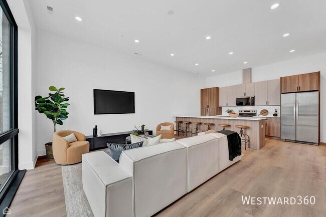Foto del edificio - 1615 W 13th St