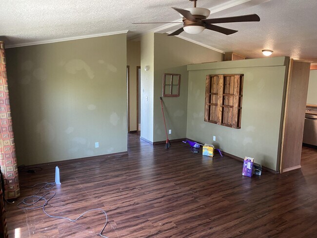 Building Photo - 790 Antelope Dr