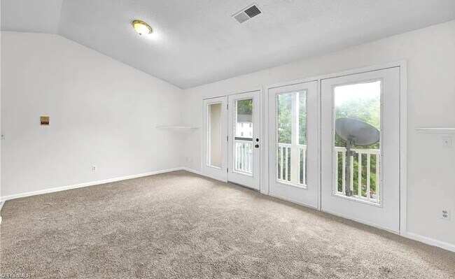 Foto del edificio - 2328 W Vandalia Rd