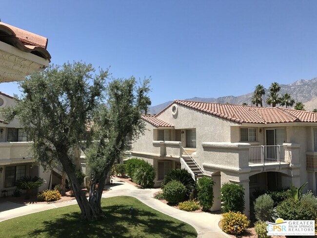 Foto del edificio - 2701 E Mesquite Ave