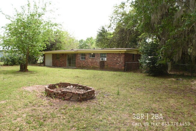 Building Photo - 4003 Roseida Road