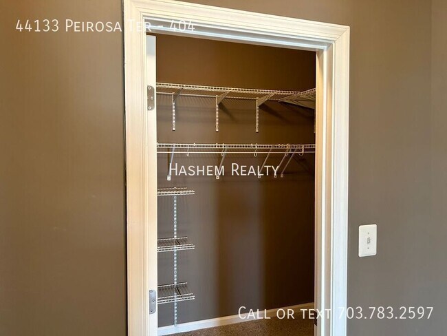 Building Photo - 44133 Peirosa Terrace