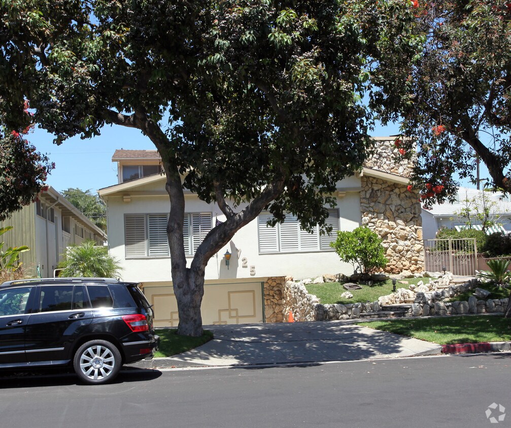 Foto principal - 725 9th St