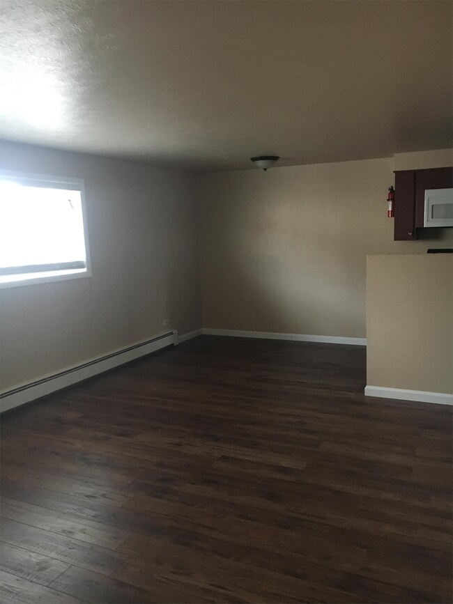 Foto del edificio - 4231 Forrest Hill Pl