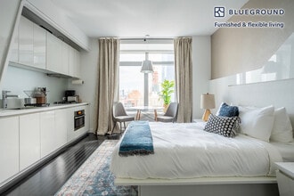 Building Photo - 123 Washington St