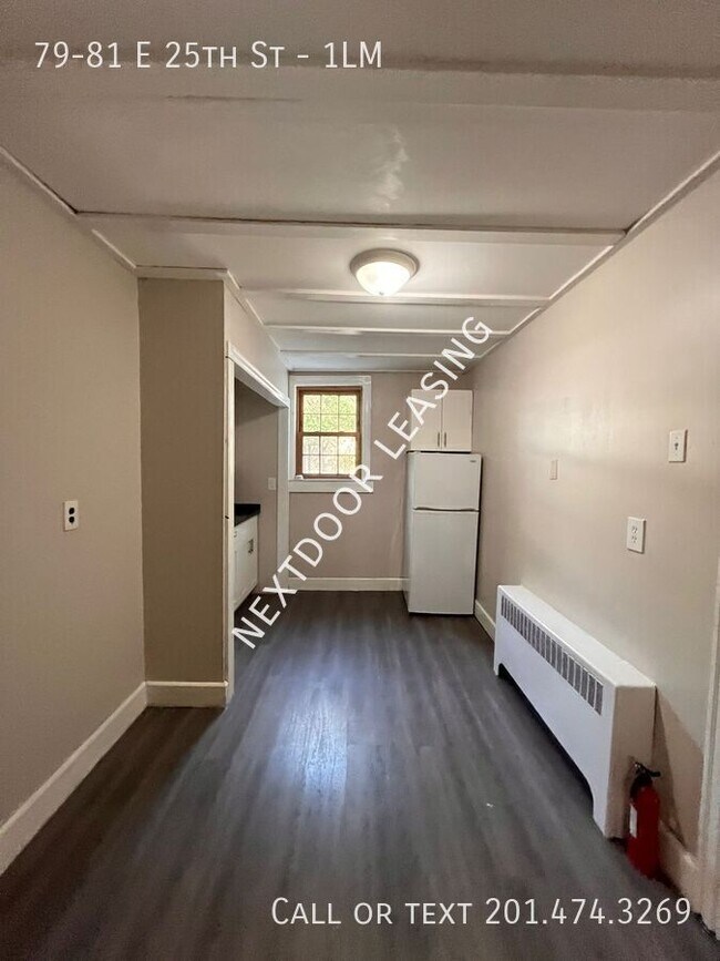 Foto del edificio - 79-81 E 25th St-1LM
