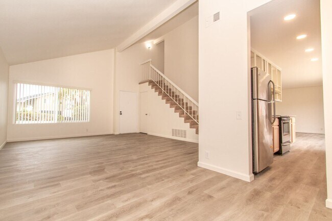 Foto del edificio - Spacious Two-Story 4 Bedroom/2.5 Bath Cardiff Cul-De-Sac Home Close to the Coast!