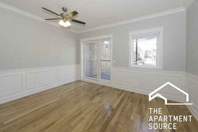 Foto del edificio - 2346 W Grand Ave