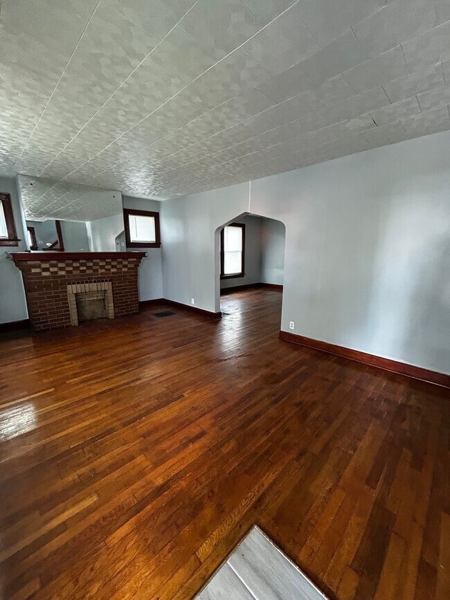 Foto del edificio - 145 N Hague Ave