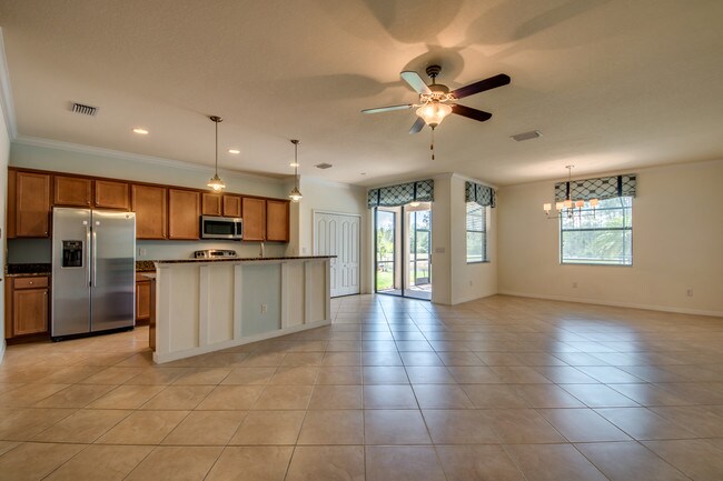 Building Photo - 9232 River Otter Dr