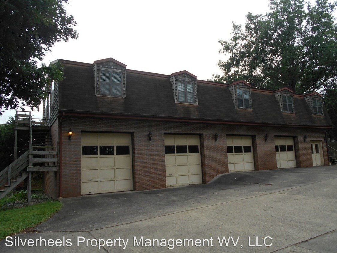 Primary Photo - 2 br, 1.5 bath House - 508 1/2 55th Street