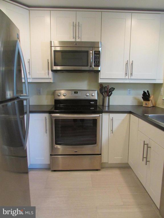 Building Photo - 7703 Lexton Pl