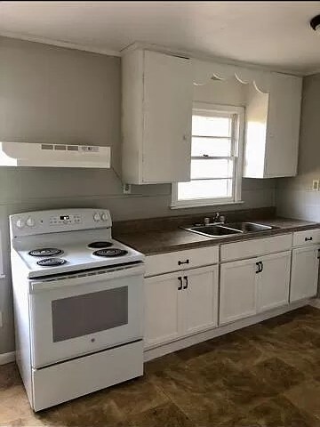 Building Photo - 174 Cobb St