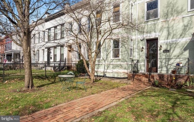 Building Photo - 1434 Potomac Ave SE