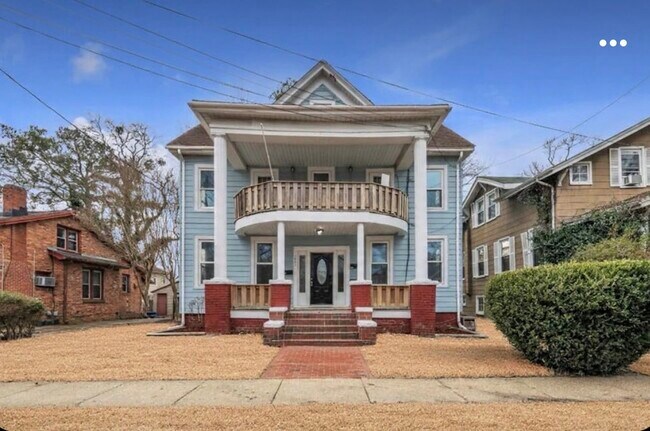 Building Photo - 1801 Saint Denis Ave