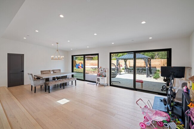 Foto del edificio - 3116 Calle Fresno